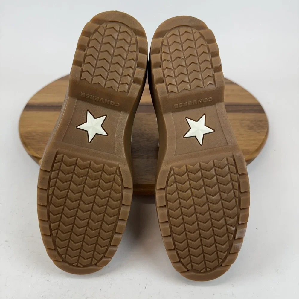 Big Kids Converse Chuck Taylor All Star Chelsea Beige Suede Lug Sole Boot Size 5